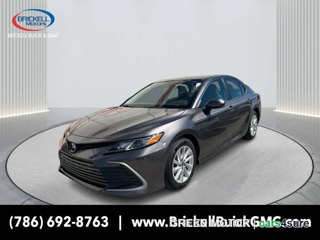 2024 TOYOTA Camry LE