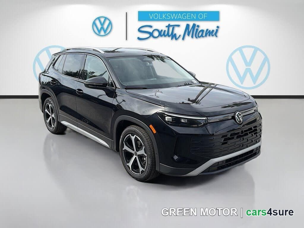 2026 VOLKSWAGEN Tiguan SE